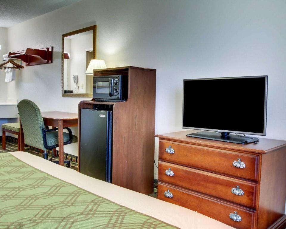 Econo Lodge Meridian Esterno foto