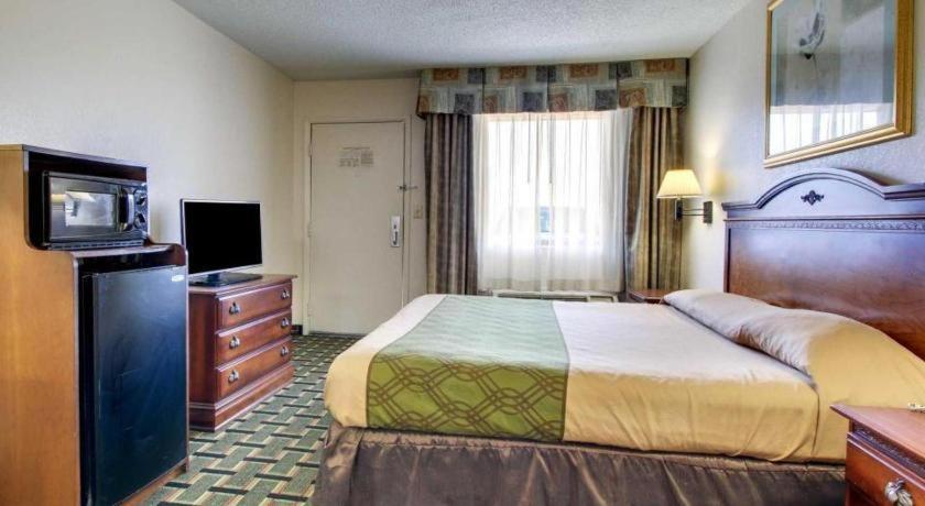 Econo Lodge Meridian Esterno foto